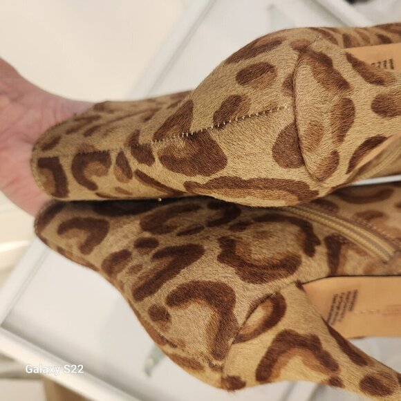 NEW Vince Camuto Ambind Bootie Calf Hair Leather. Size 6.5 - Picture 15 of 15